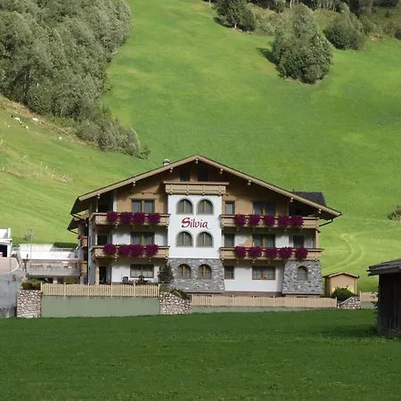 アパート Silvia *