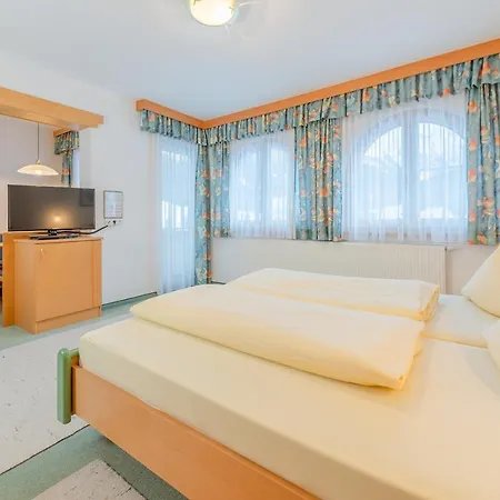 Apartment Silvia *